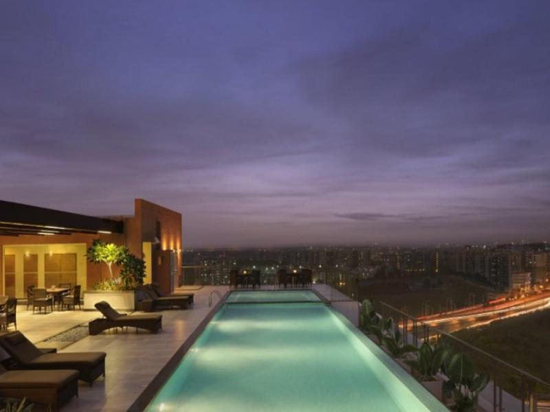 Doubletree Suites By Hilton Bengaluru Outer Ring Road Dış mekan fotoğraf