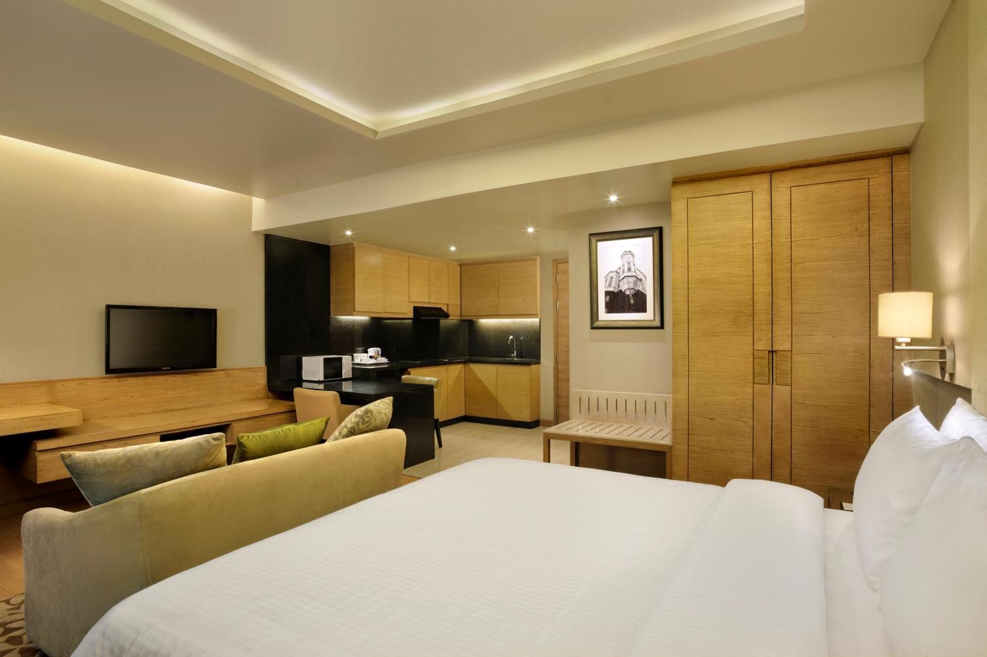 Doubletree Suites By Hilton Bengaluru Outer Ring Road Dış mekan fotoğraf