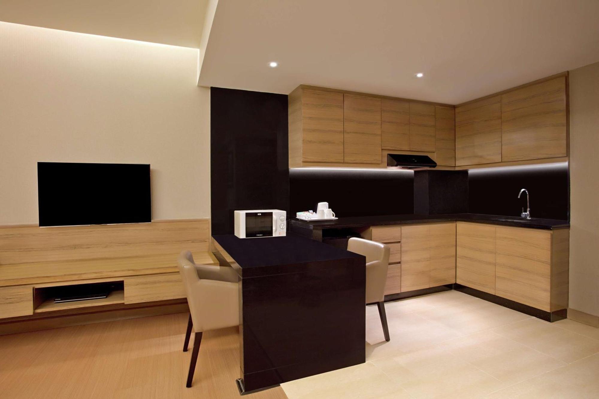 Doubletree Suites By Hilton Bengaluru Outer Ring Road Dış mekan fotoğraf